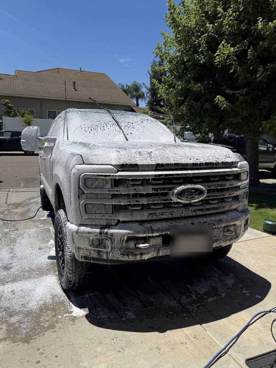 Ford F-250. 4-Star Detail Package, foam pre wash